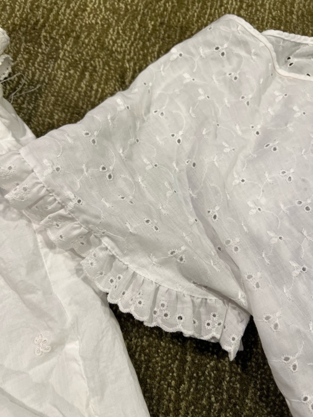Vintage White Eyelet Cotton Top and Shorts Set (2) - Picture 8 of 12